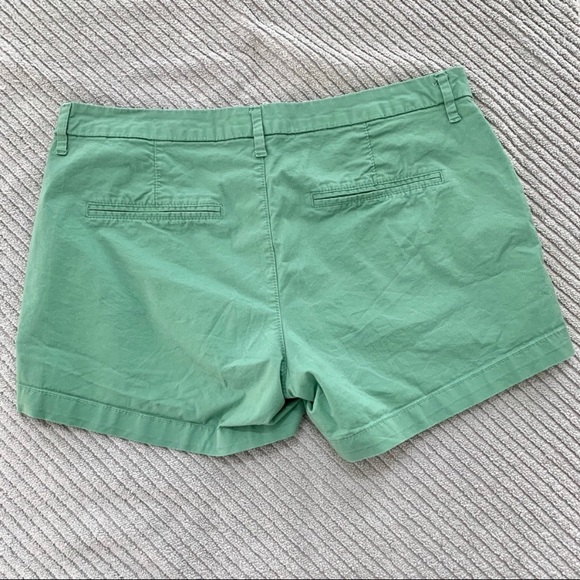 Old Navy Sage Green Shorts Size 12 - Picture 5 of 13